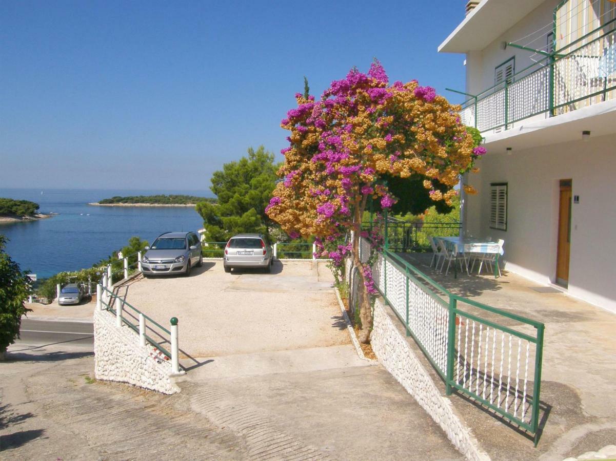 Apartment Dijo I Primosten Exterior photo